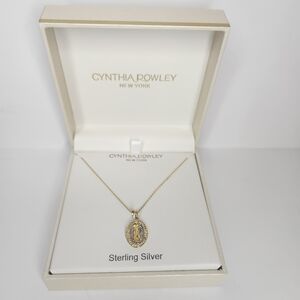 🚫 SOLD Cynthia Rowley Gold Pendant Necklace